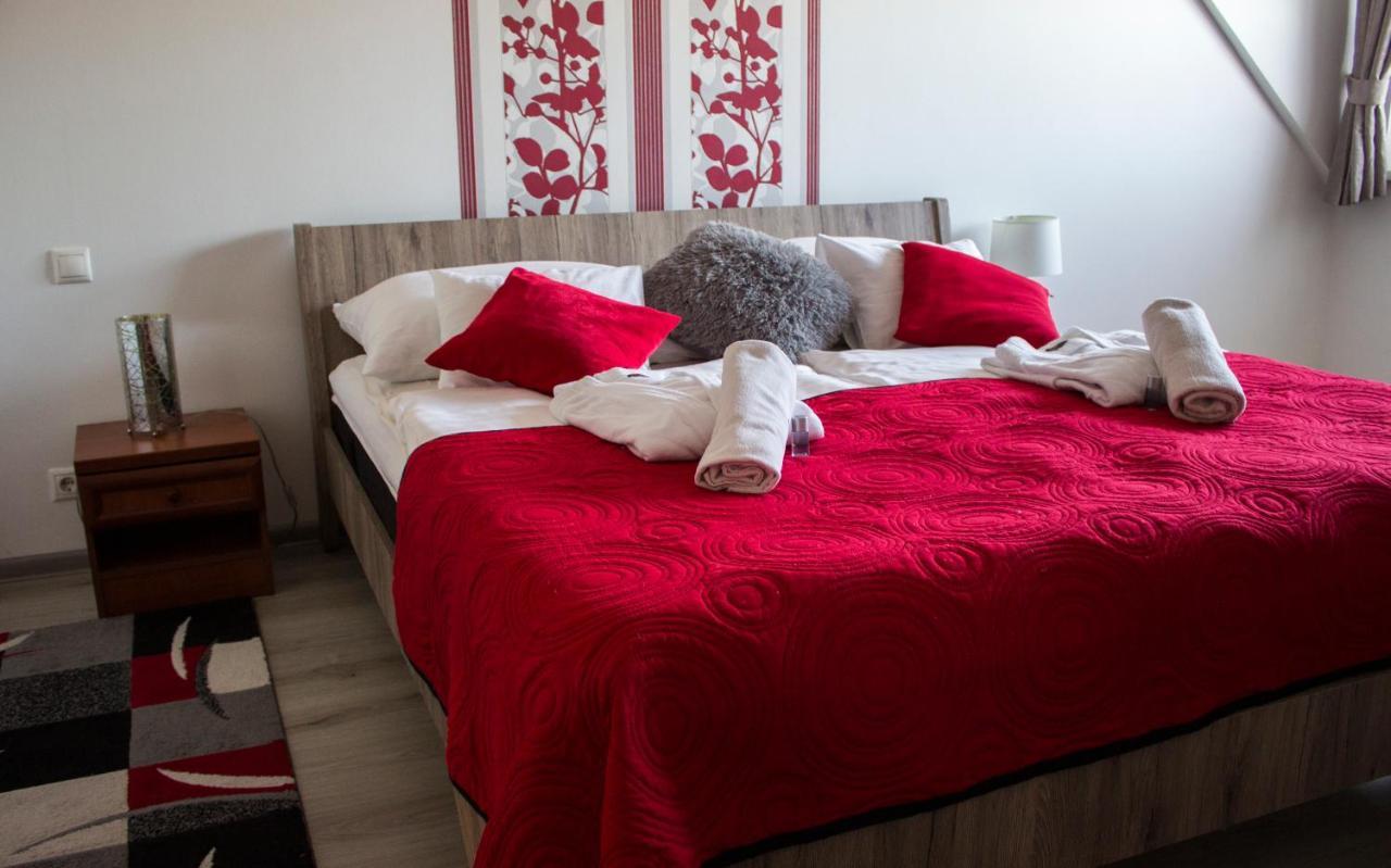 Vadasz Panzio Es Etterem Szombathely Ngoại thất bức ảnh